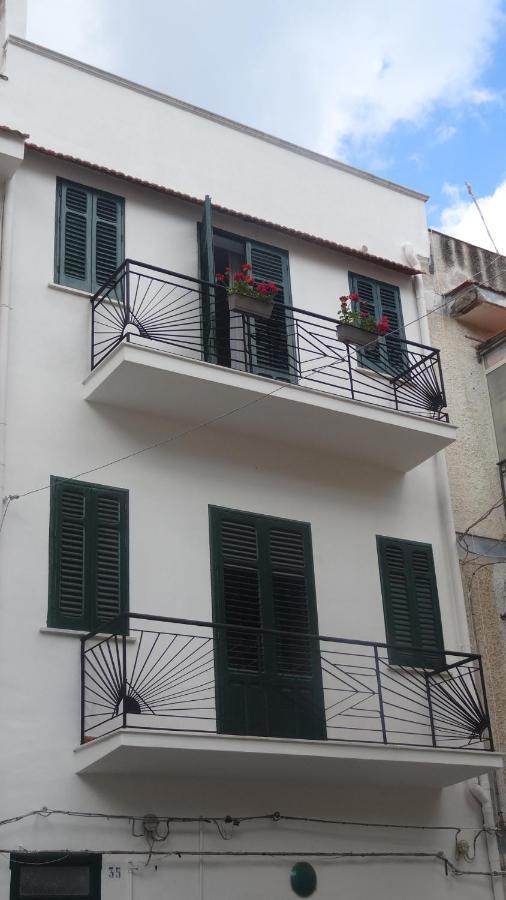 Home Holiday Sicily Изола-делле-Феммине Экстерьер фото